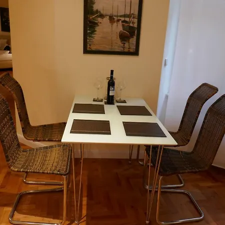 Naehe Hauptbahnhof Apartament