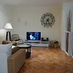 Naehe Hauptbahnhof アパート